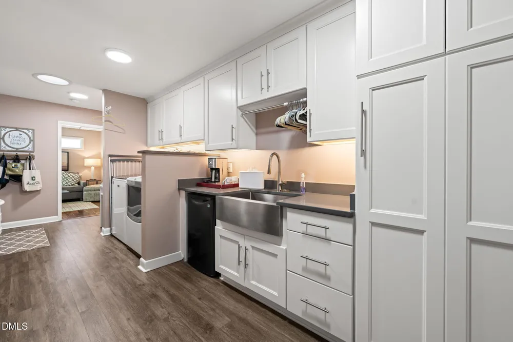 6921 Spring Dr, Raleigh, NC 27613