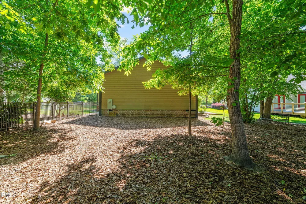 6921 Spring Dr, Raleigh, NC 27613
