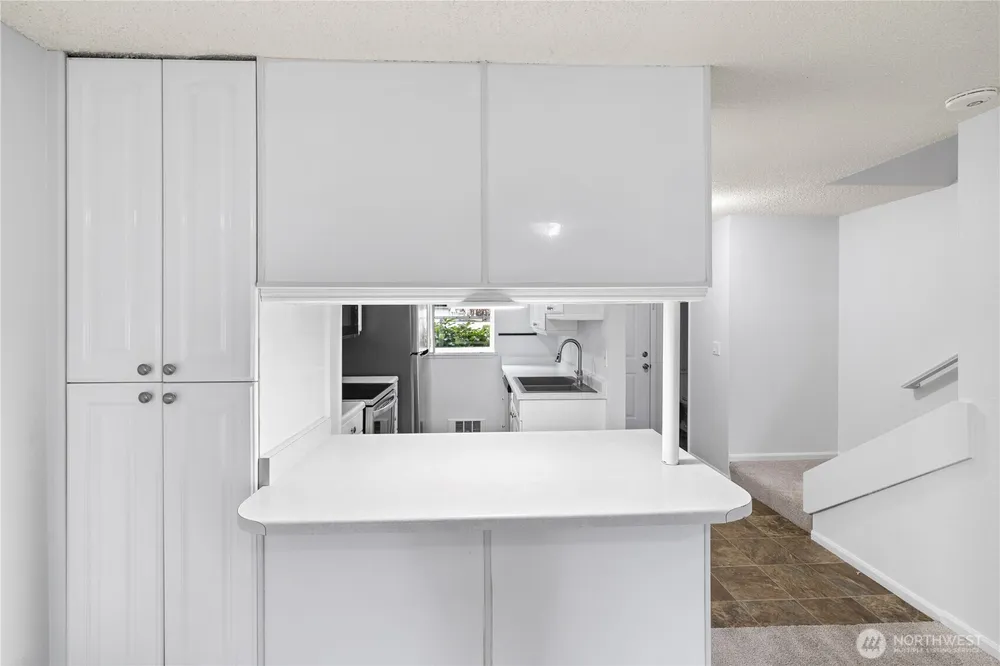 1721 SW 318th Pl, Federal Way, WA 98023