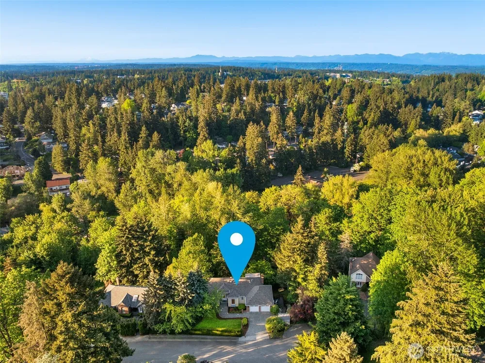 14102 SE 42nd St, Bellevue, WA 98006
