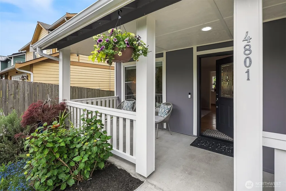 4801 25th Ave SW, Seattle, WA 98106