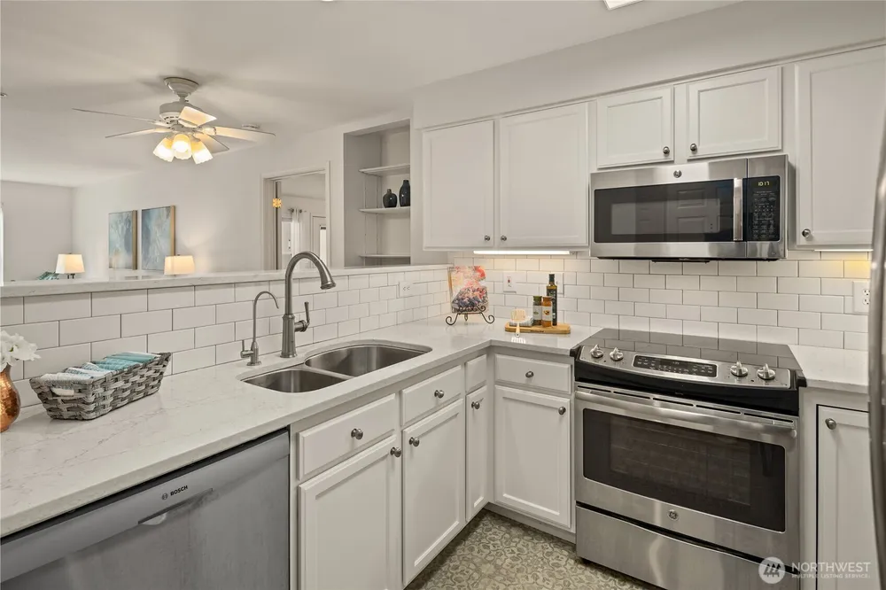 4133 224th Ln SE, Issaquah, WA 98029