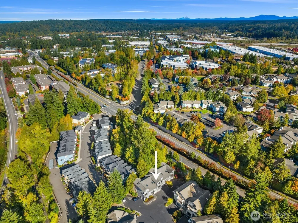 18544 NE 57th St, Redmond, WA 98052
