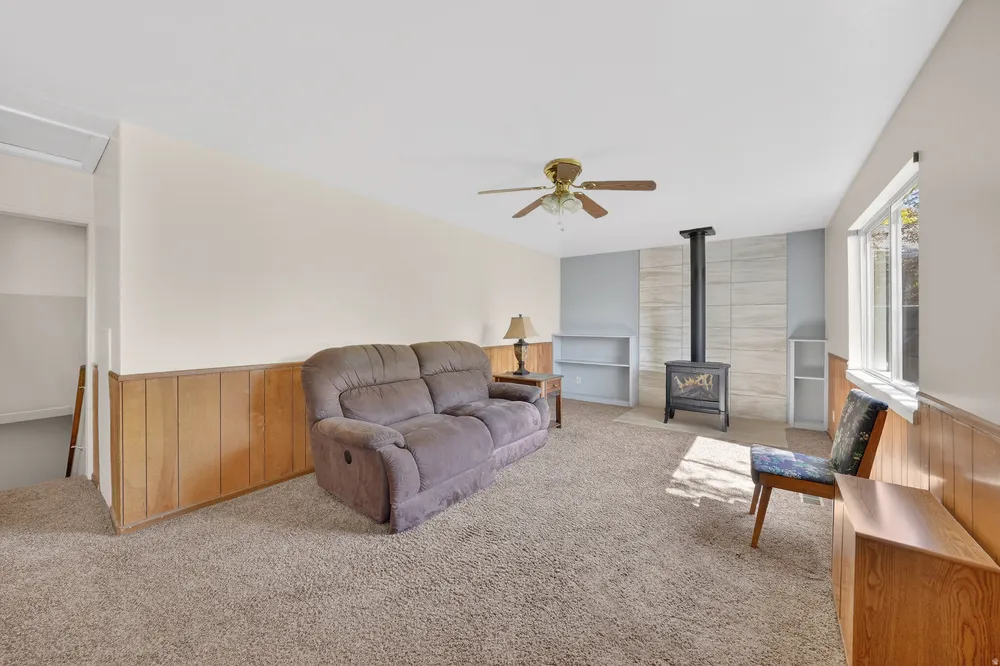 861 Bel Mar Dr, South Ogden, UT 84403