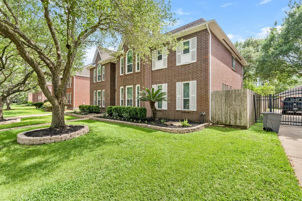 1406 Pambrooke Ln, Houston, TX 77094