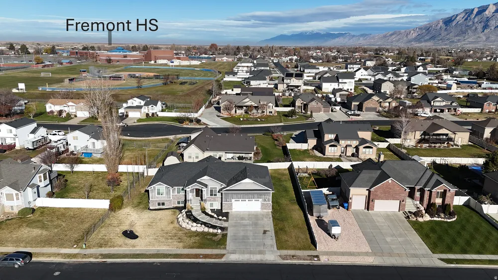 4494 W 1600 N, Plain City, UT 84404