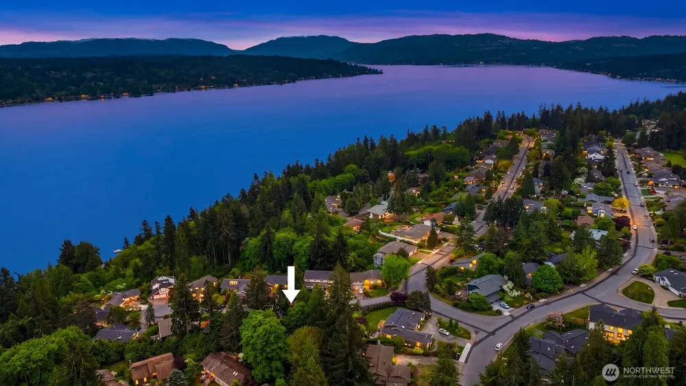18520 NE 19th Pl, Bellevue, WA 98008