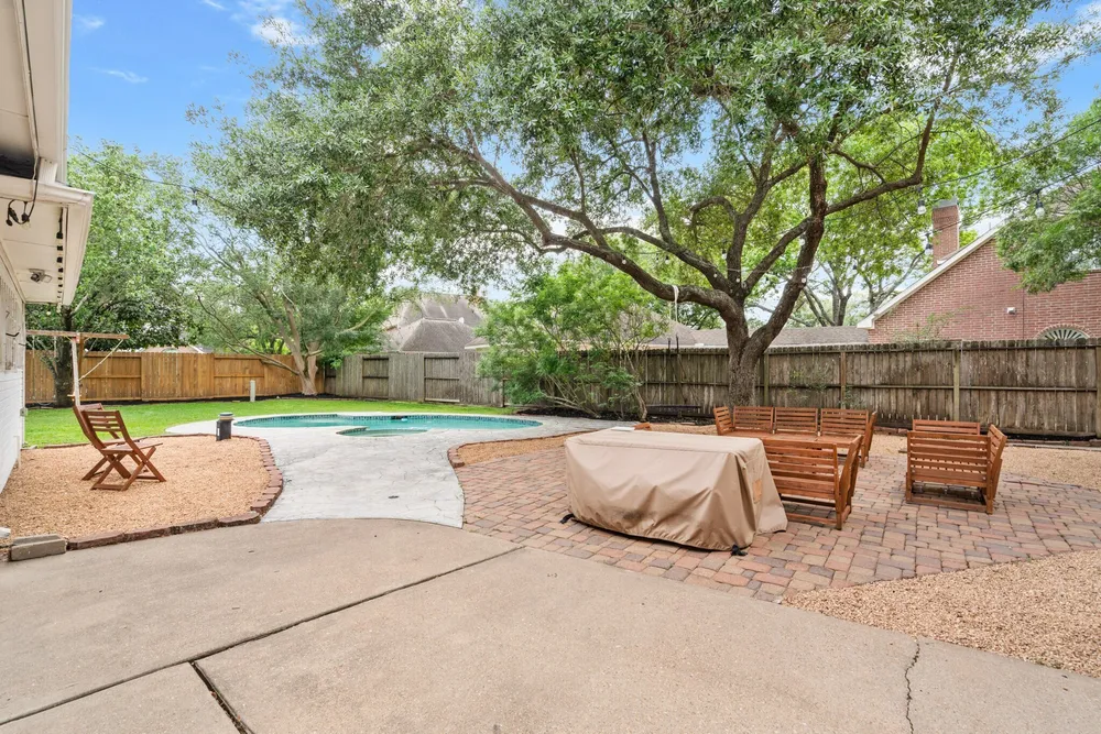 1406 Pambrooke Ln, Houston, TX 77094