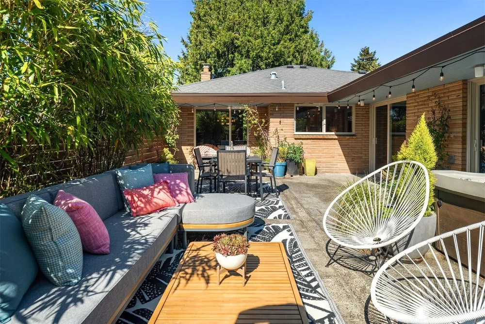8317 Duncan Ave S, Seattle, WA 98118