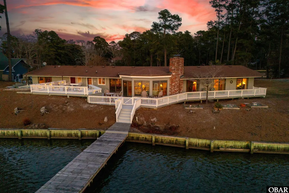 93 Osprey Ln, Kitty Hawk, NC 27949