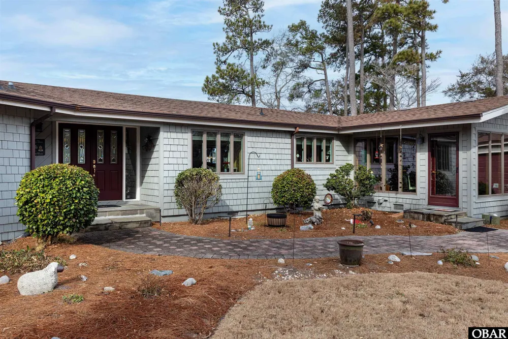 93 Osprey Ln, Kitty Hawk, NC 27949