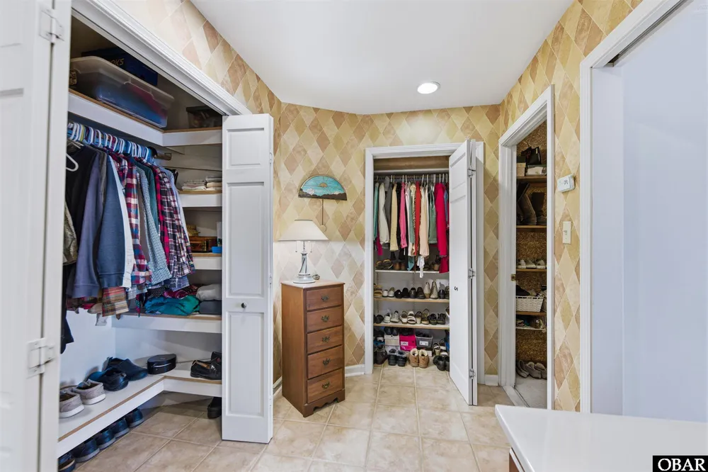 93 Osprey Ln, Kitty Hawk, NC 27949
