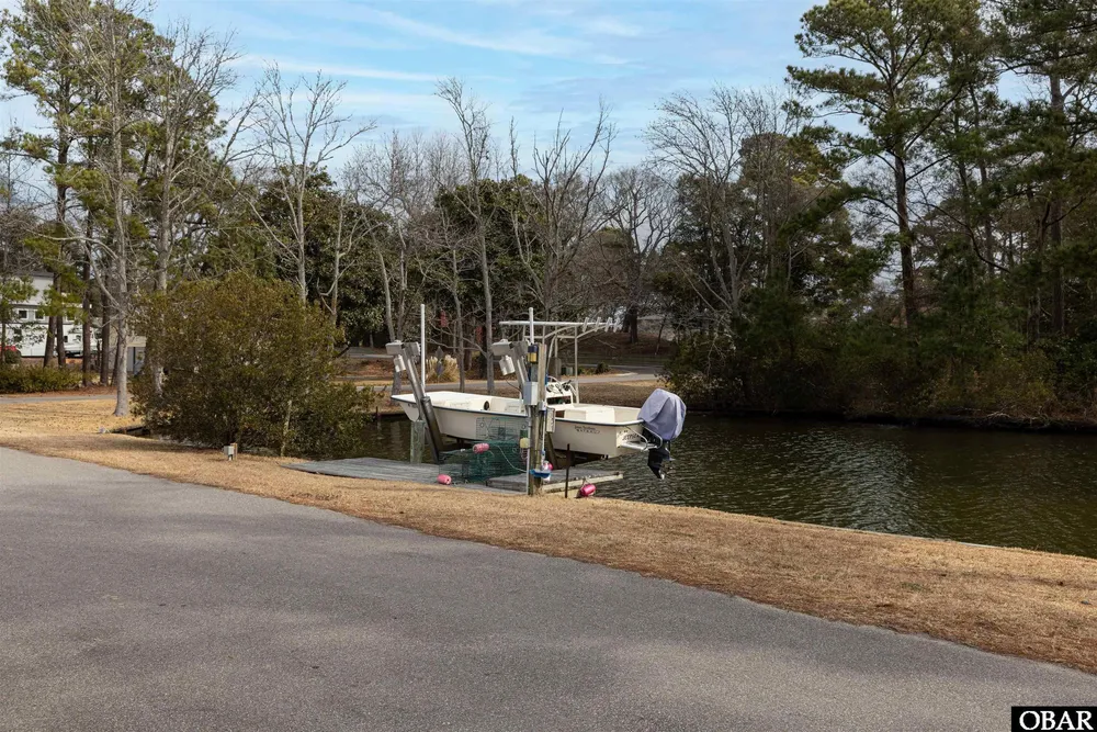 93 Osprey Ln, Kitty Hawk, NC 27949