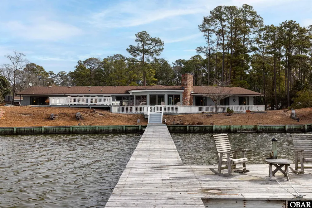 93 Osprey Ln, Kitty Hawk, NC 27949