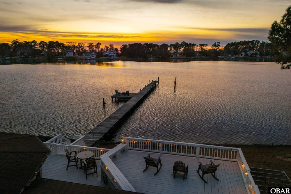 93 Osprey Ln, Kitty Hawk, NC 27949