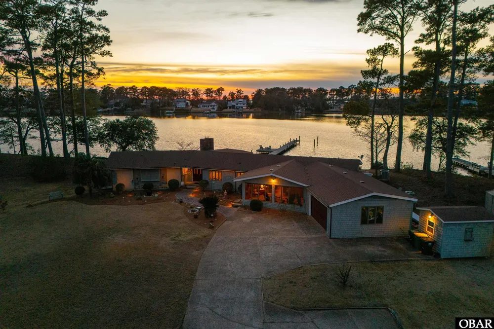 93 Osprey Ln, Kitty Hawk, NC 27949