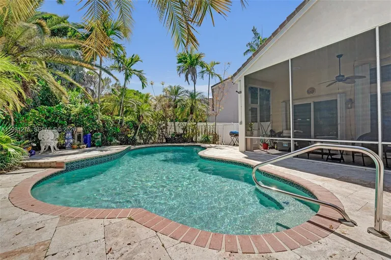 Weston, FL