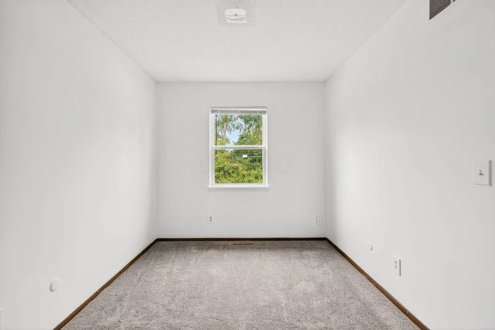 2951 Southwest Blvd, Grove City, OH 43123