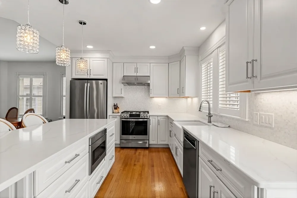 7 King St, Lynn, MA 01902