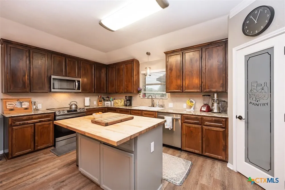 9703 Kaitlyn Dr, Killeen, TX 76542