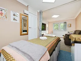 Wadhurst Gardens, Southampton thumb 3