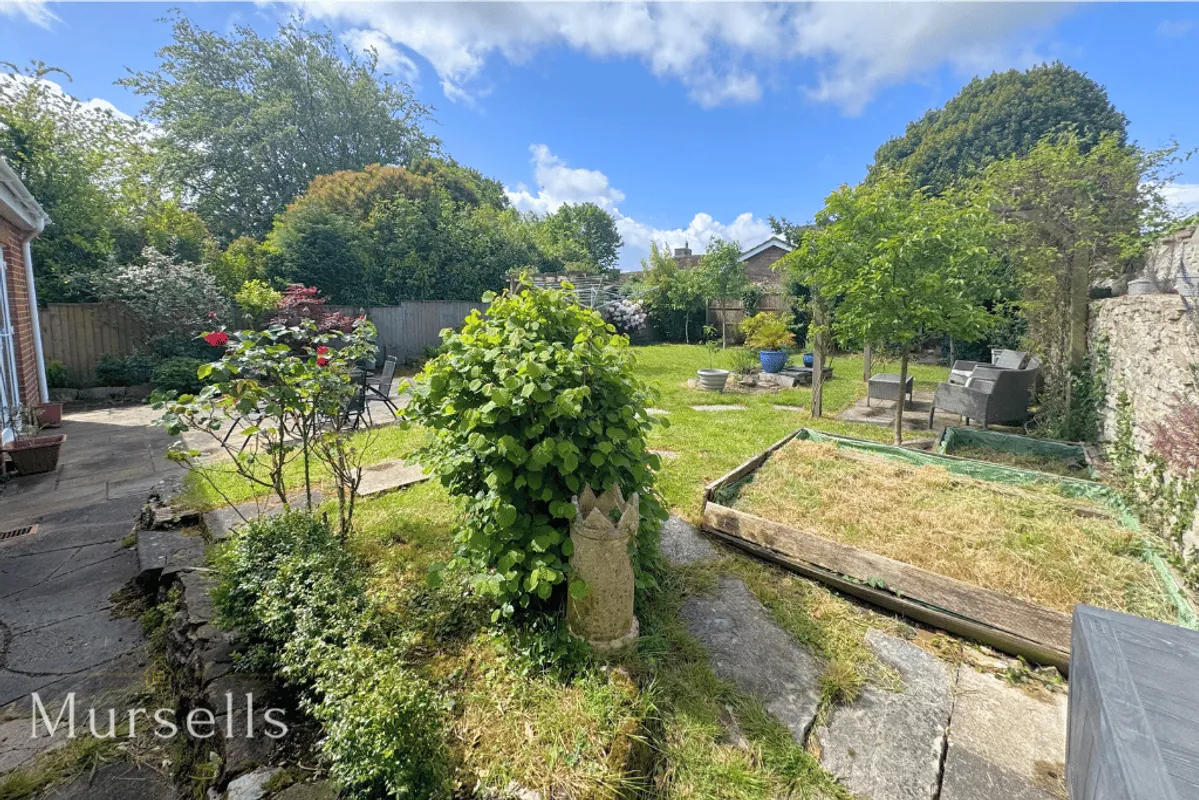 Middle Road, Lytchett Matravers, Poole, BH16