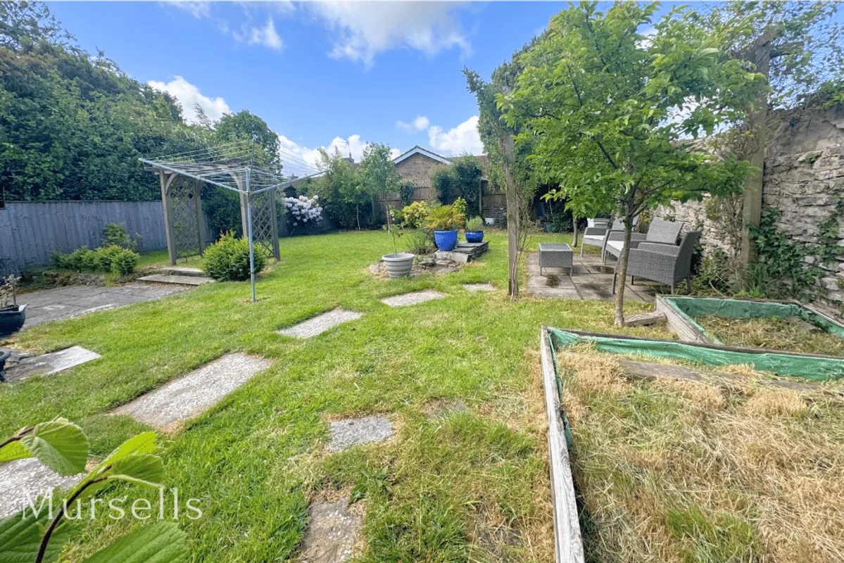 Middle Road, Lytchett Matravers, Poole, BH16