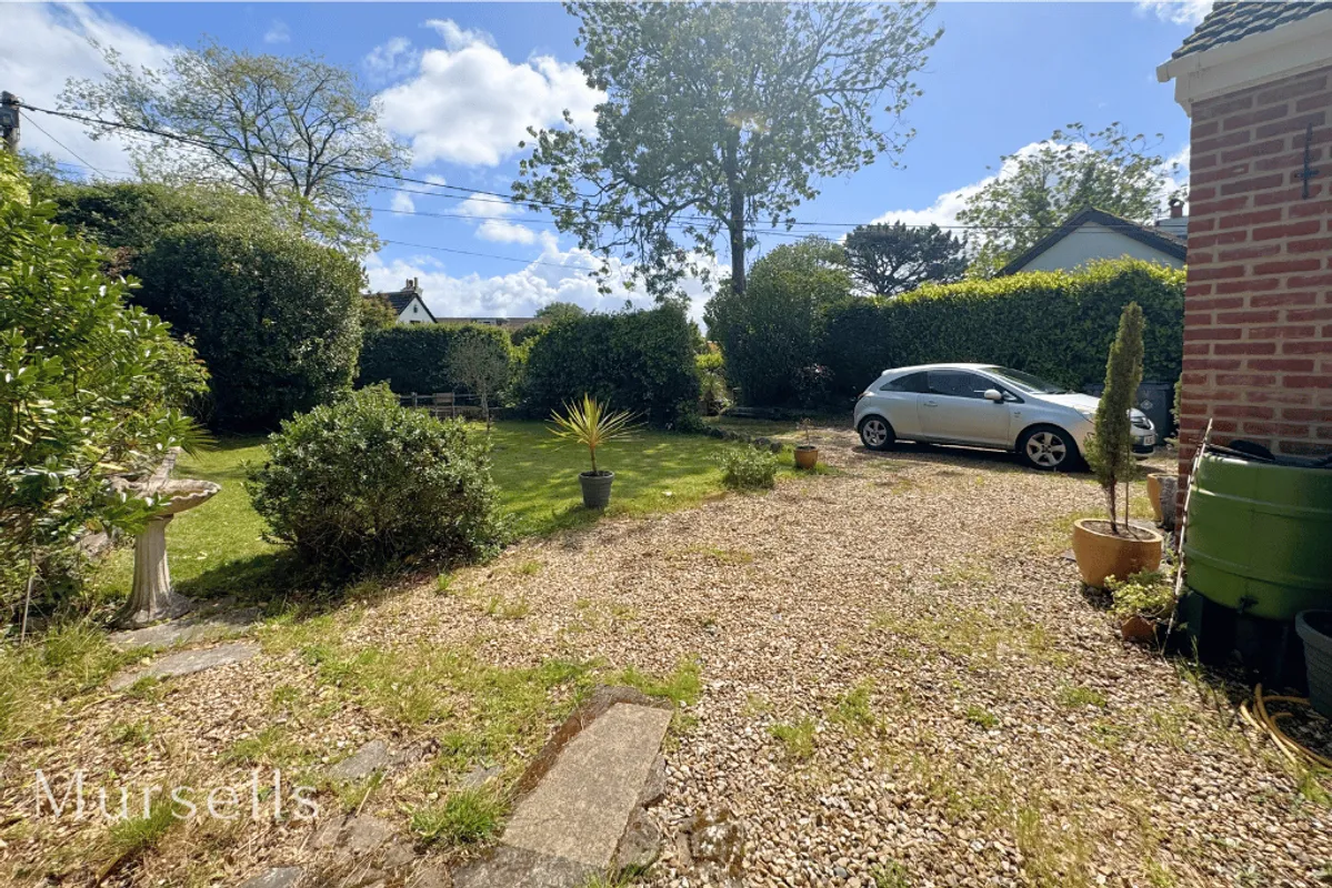 Middle Road, Lytchett Matravers, Poole, BH16