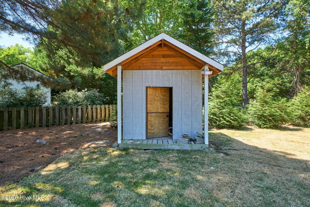 39 Winding Trail, Whispering Pines, NC 28327