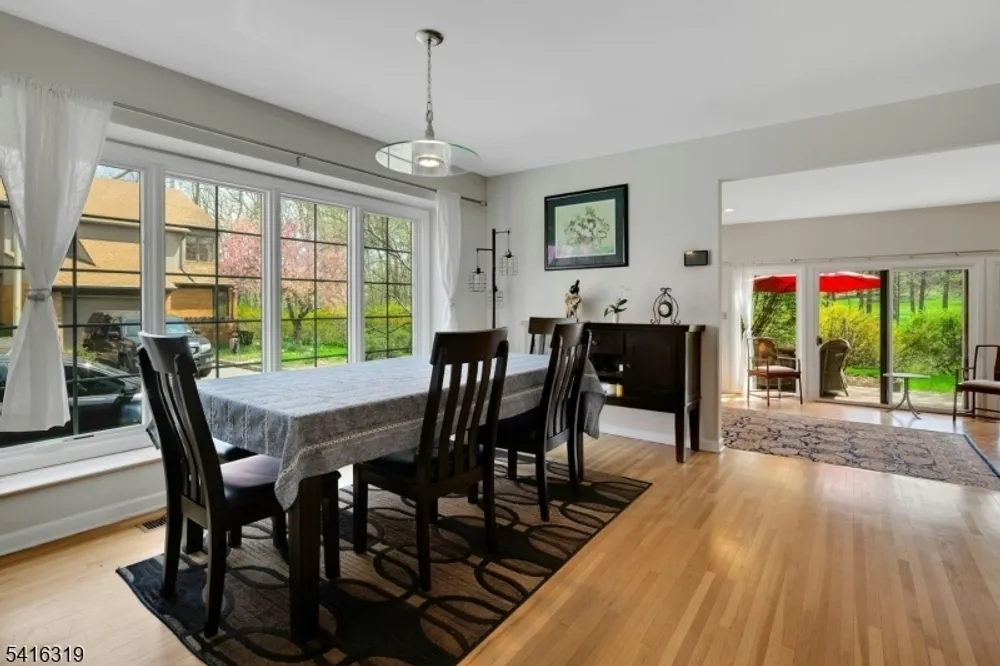 21 Shelley Pl, Morristown, NJ 07960