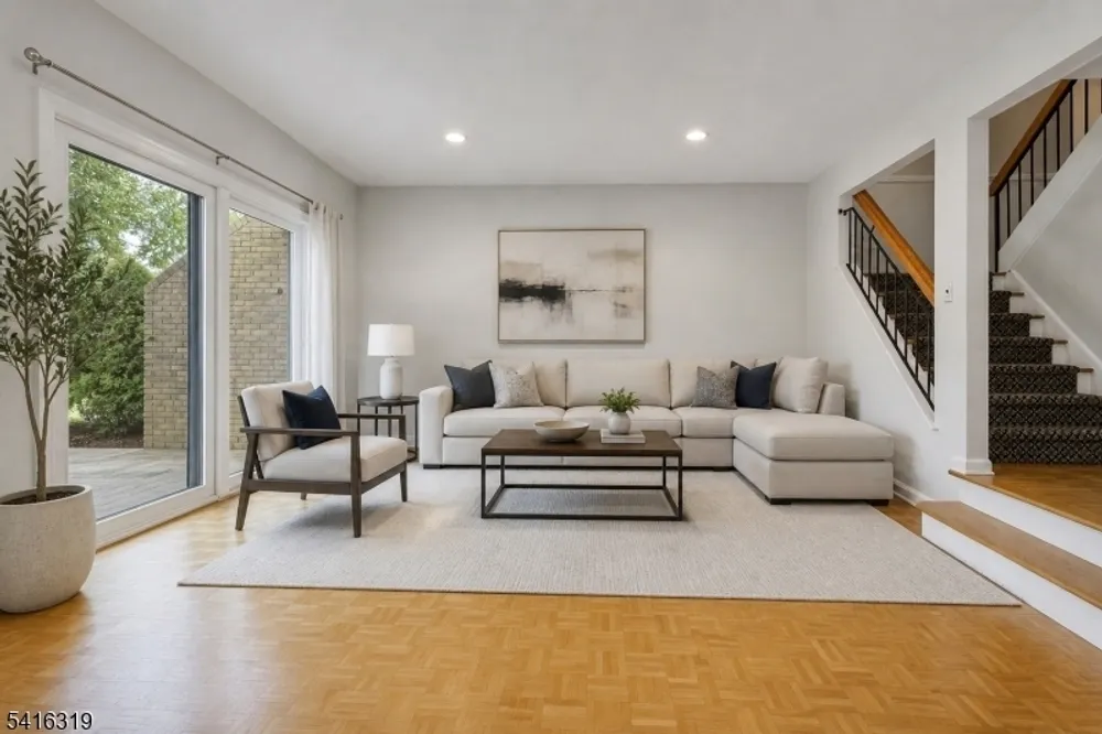21 Shelley Pl, Morristown, NJ 07960
