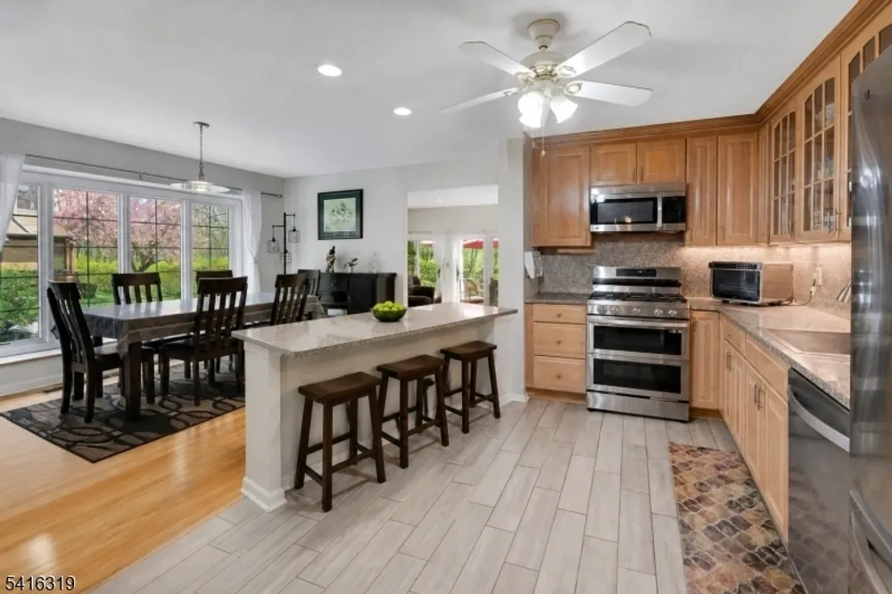 21 Shelley Pl, Morristown, NJ 07960