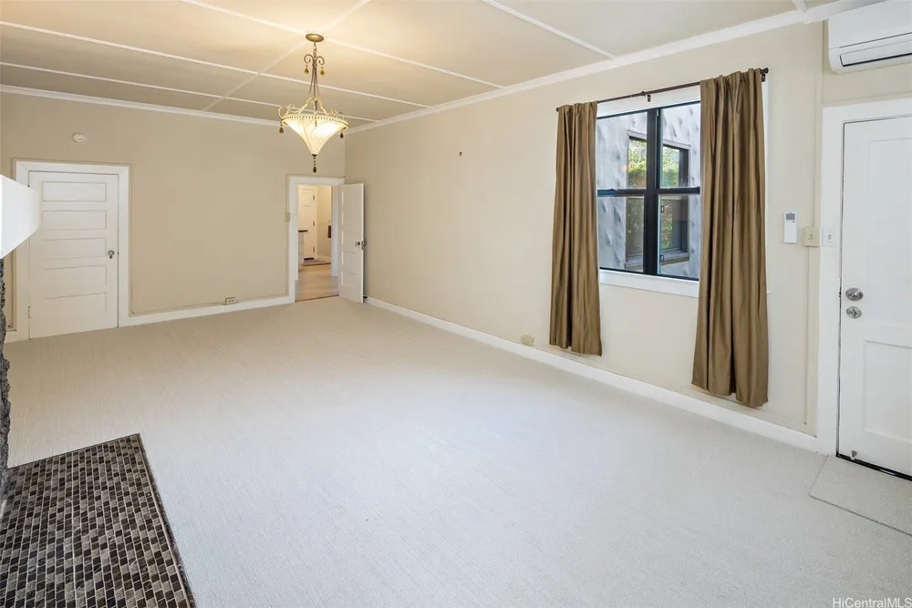 2110 Kakela Pl, Honolulu, HI 96822