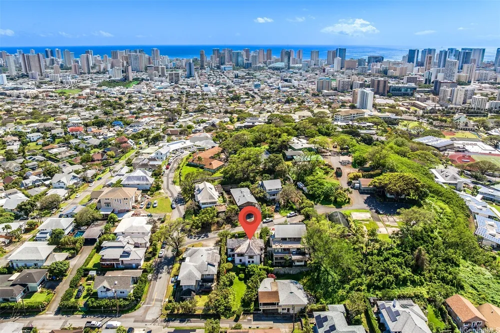 2110 Kakela Pl, Honolulu, HI 96822