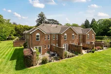 London Road, Sunninghill, SL5 photo 1
