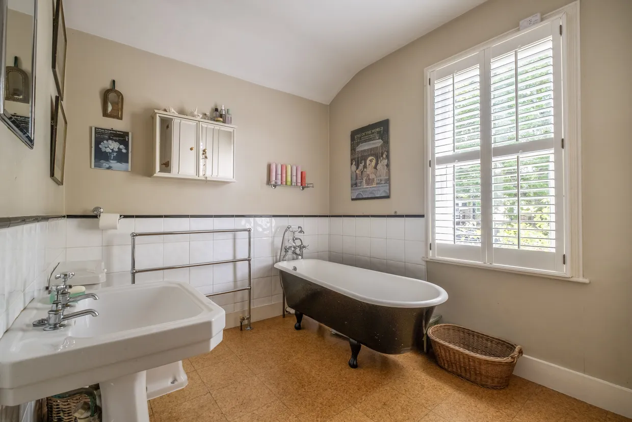 Ashleigh Road, London, SW14 photo 12