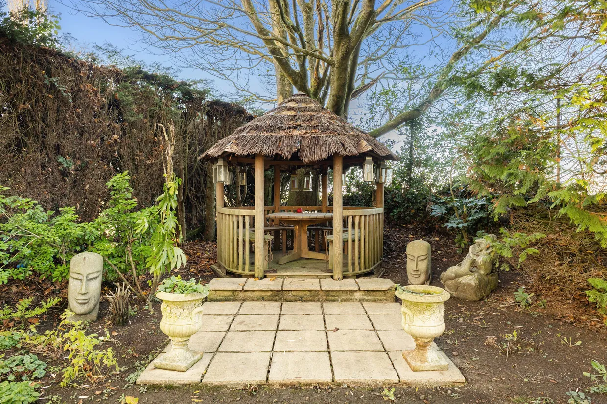 Charlton, Malmesbury, SN16 photo 18