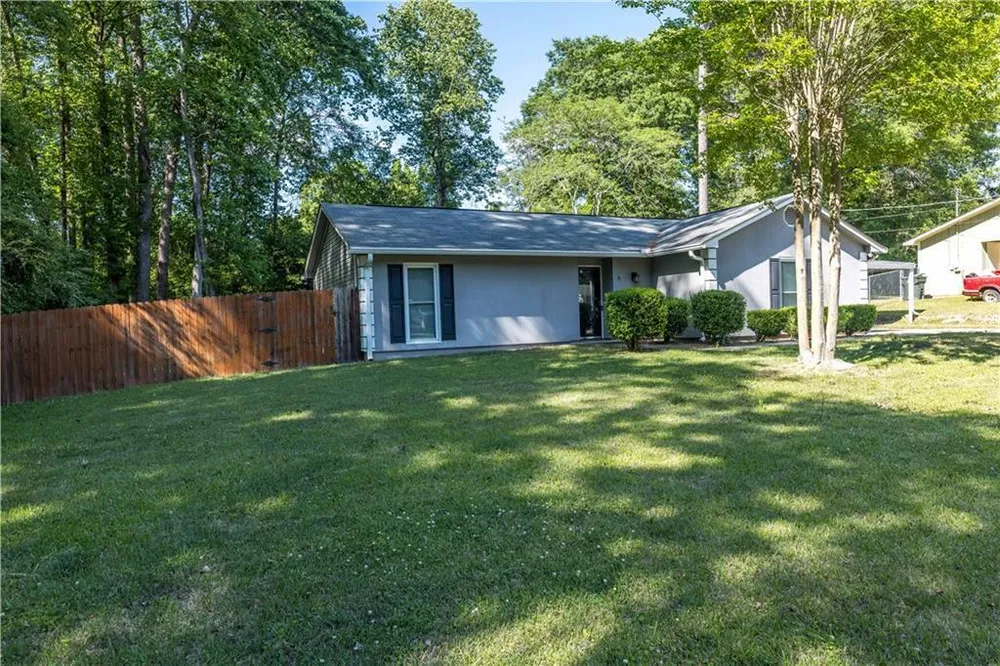 6 Virginia St, Phenix City, AL 36869