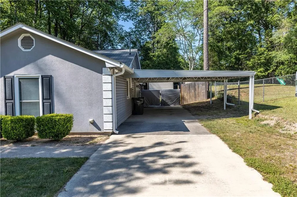 6 Virginia St, Phenix City, AL 36869