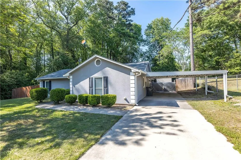 6 Virginia St, Phenix City, AL 36869