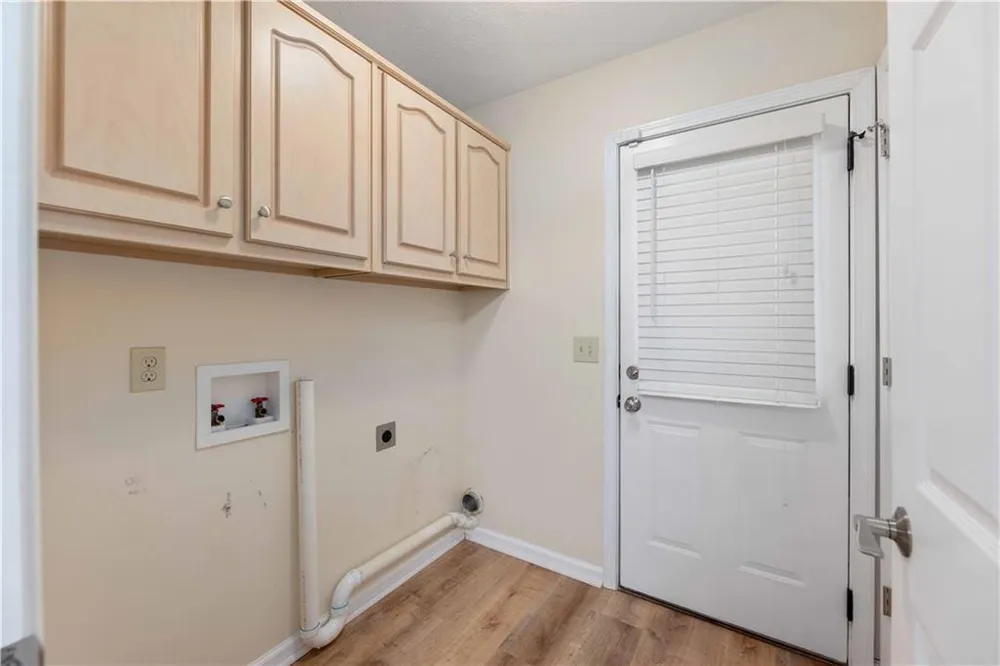 6 Virginia St, Phenix City, AL 36869