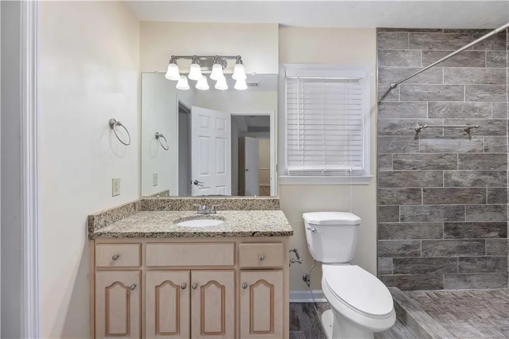 6 Virginia St, Phenix City, AL 36869