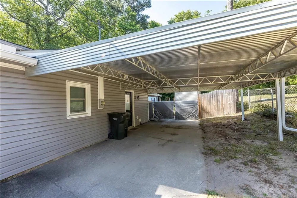 6 Virginia St, Phenix City, AL 36869