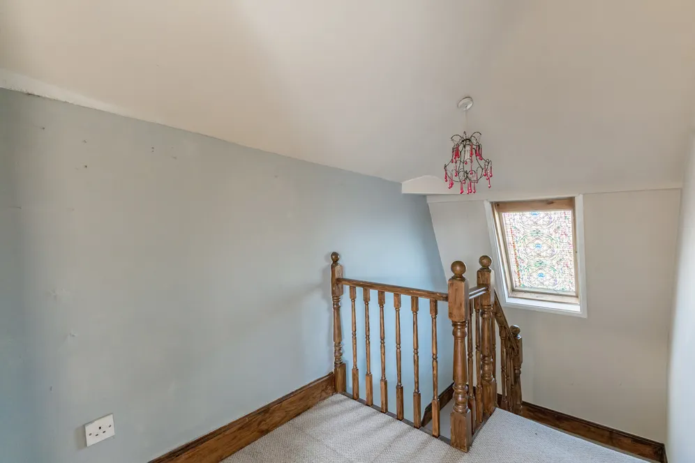 Aldenham Road, Bushey, WD23 photo 9