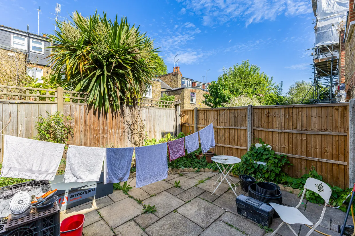 Compton Crescent, London, W4 photo 2