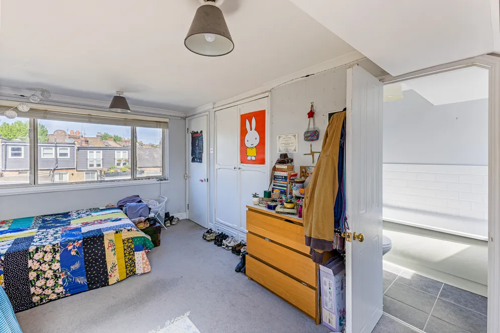Compton Crescent, London, W4 photo 13