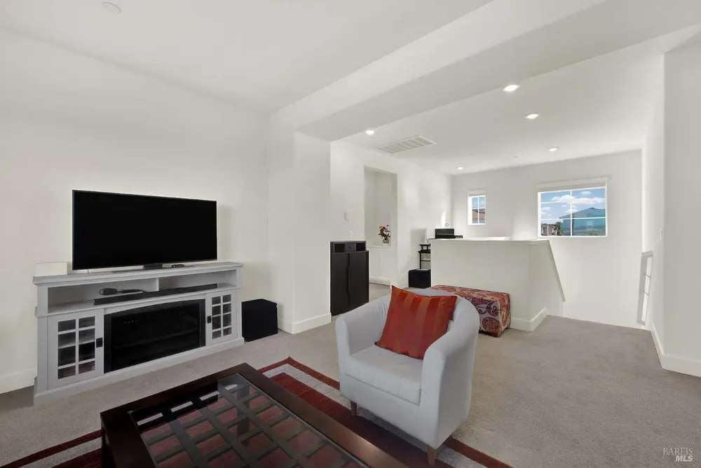 5025 Ellis Godfrey Dr, Fairfield, CA 94533