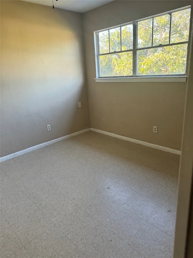 7202 Orlando St, Houston, TX 77016
