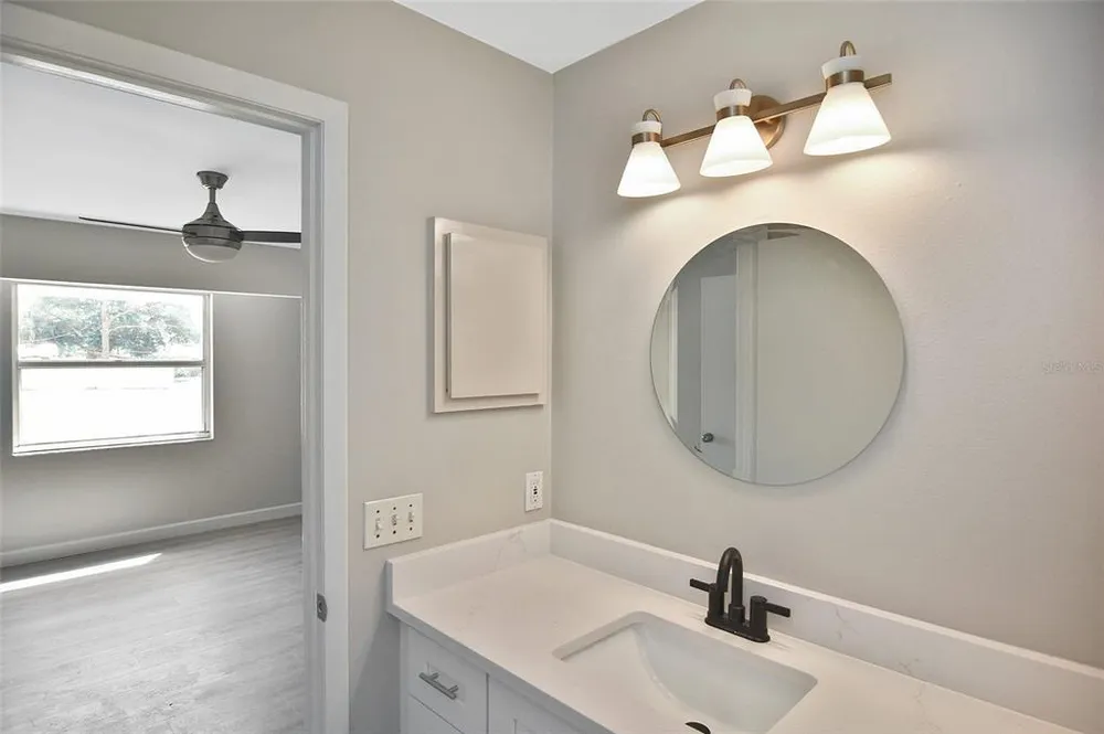 2760 Shamrock Dr, Venice, FL 34293