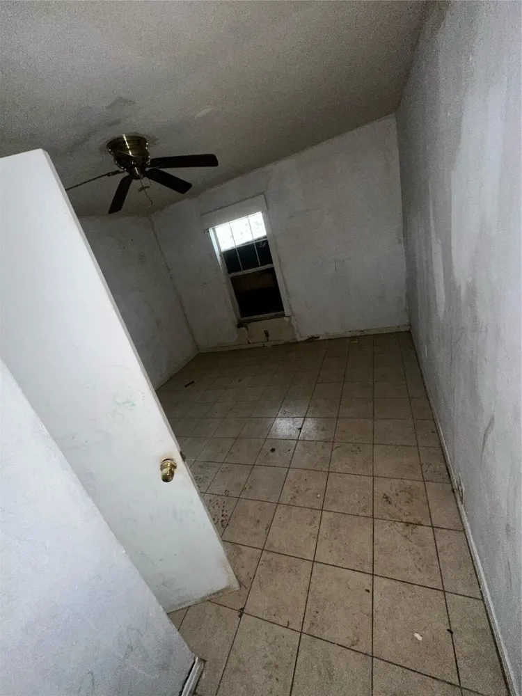 5020 Fitch St, Houston, TX 77016